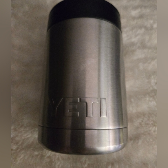 YETI Silver Stainless Steel Rambler Colster 12 OZ - Picture 8 of 11